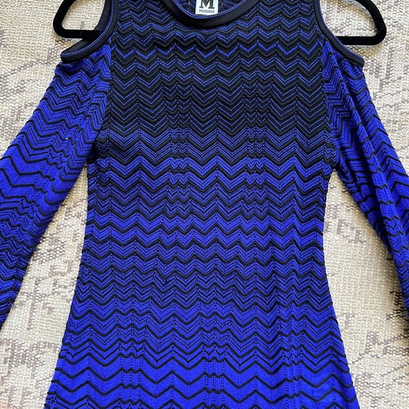 Missoni knit cold shoulder long sleeve dress - Picture 5 of 6